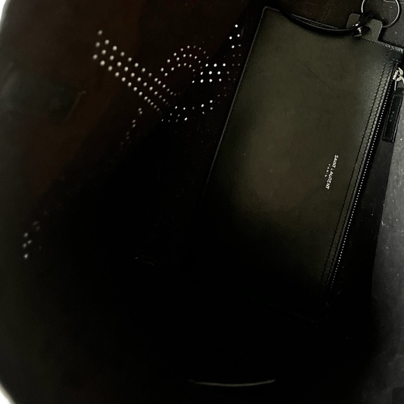 Yves Saint Laurent Monogram Black in Leather Tote Bag - Picture 7 of 12